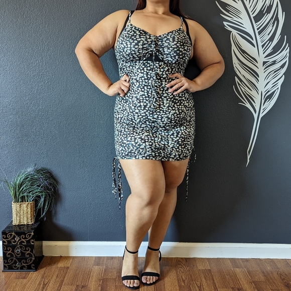 Shein Floral Dress - Picture 3 of 11